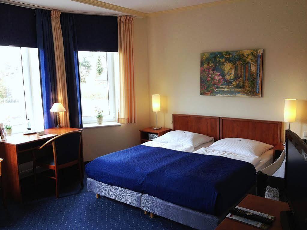 Klausdorfer Hof Hotel Schwentinental Exterior foto